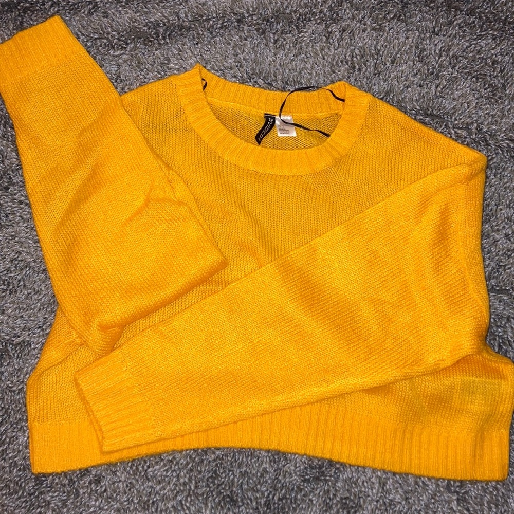 H&M plain yellow sweater.